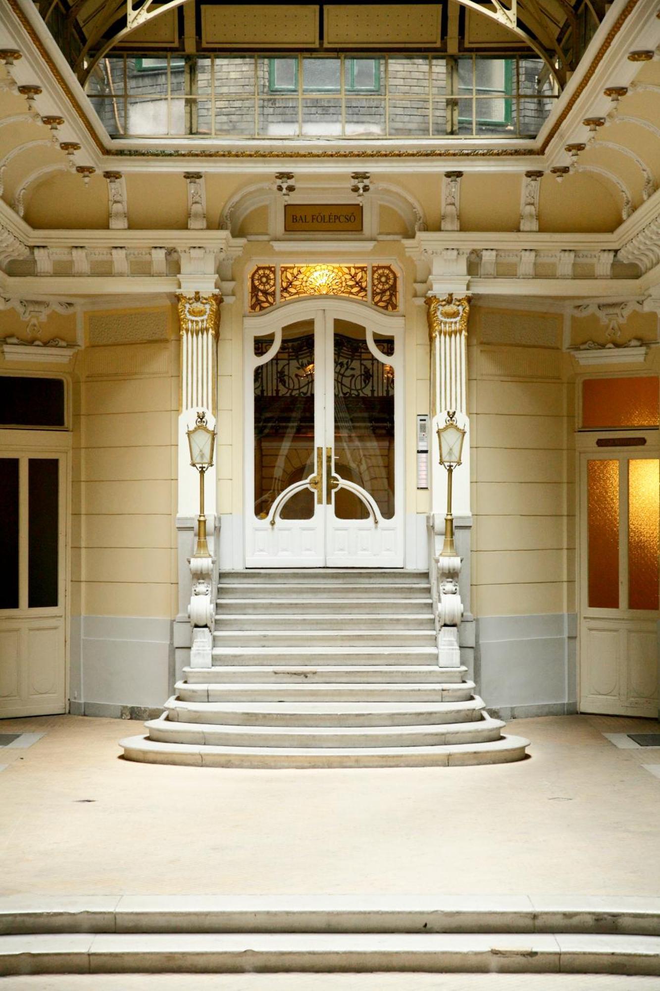 Maverick Downtown Budapest Exterior photo